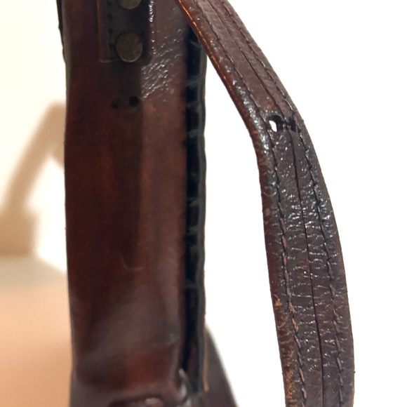 Vintage handmade Brown Leather Crossbody Bag - Picture 7 of 11